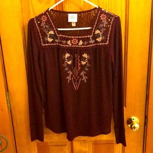 Women’s Knox Rose embroidered top
